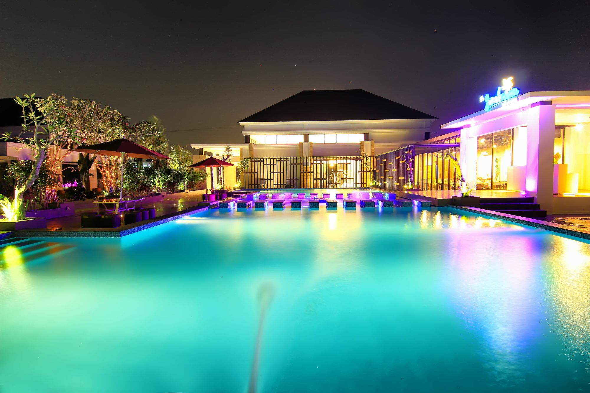 The Baliview Luxury Villas & Resto Pekanbaru Eksteriør billede
